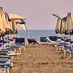 Bright Flat With Pool And Garden * Bibione