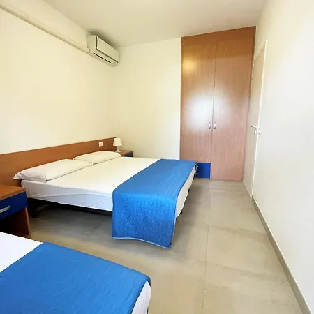 Bright Flat With Pool And Garden Apartamento *