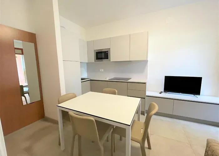 公寓 Bright Flat With Pool And Garden *